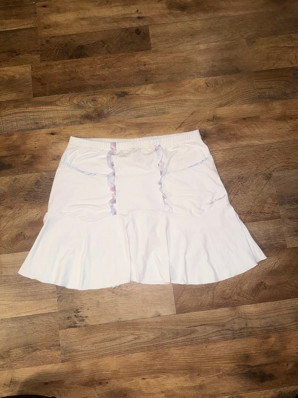 Denise Cronwall women’s active court companion skort